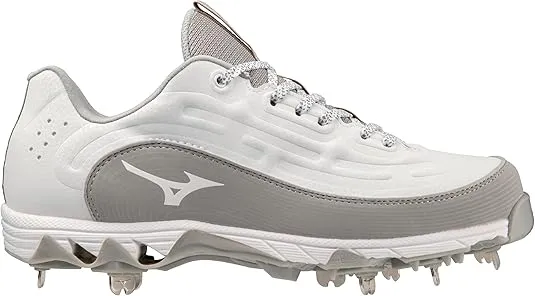 Mizuno Women's 9-Spike Swift 8 Low Metal Softball Cleat